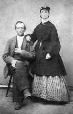 man and woman2.jpg (4544 bytes)